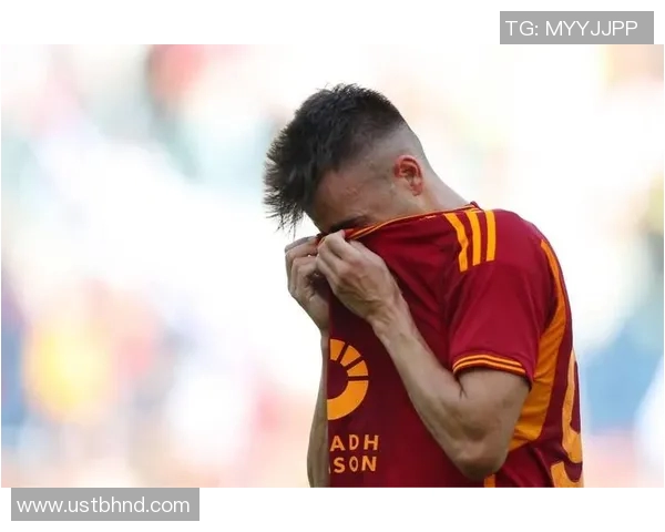 足球明星泪洒赛场瞬间展现脆弱与坚韧的真实情感